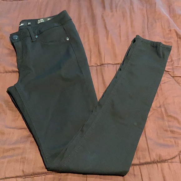 Black Skinny Jeans by Miss Me Brand. - Picture 12 of 16